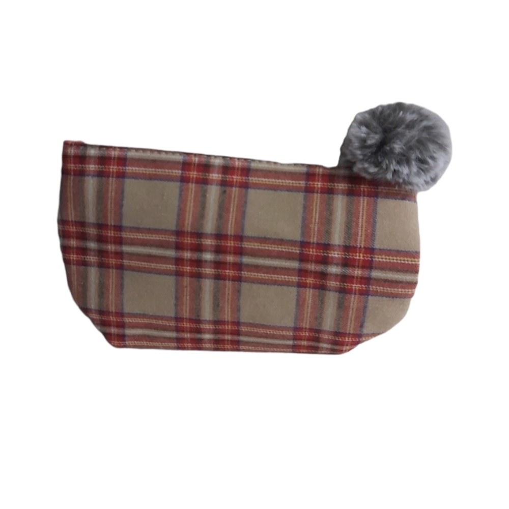 π€― 2/$15 Plaid Little Zippered Bag